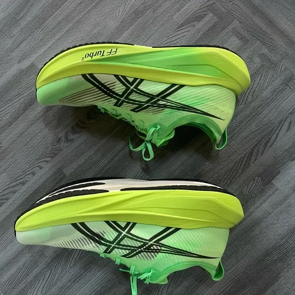 ASICS Megablast Vital Green and Black Shoes - Picture 2 of 3
